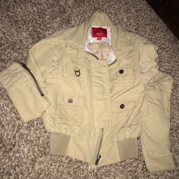 Jacket - Picture 1 of 2